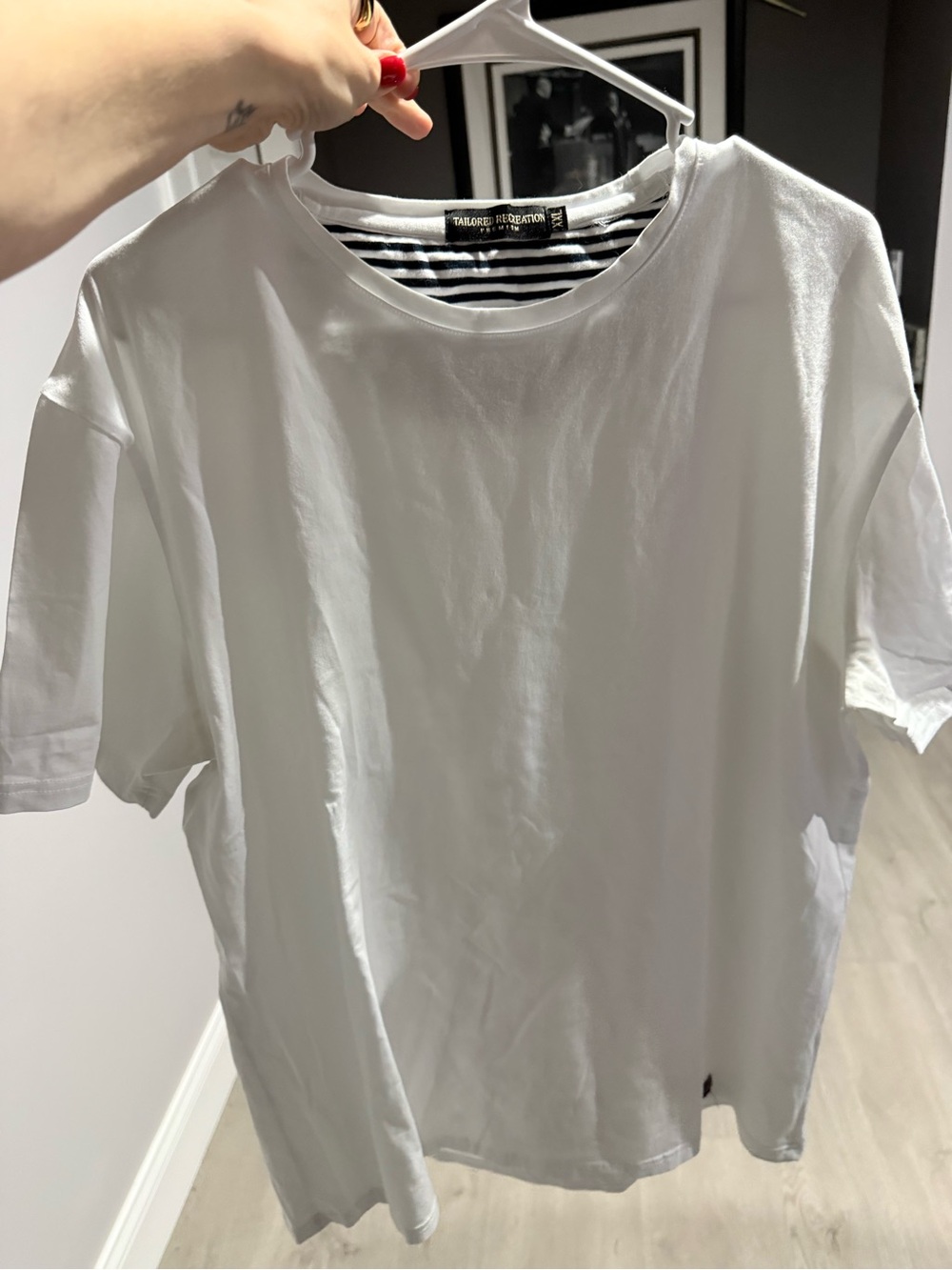 Plain White Crew Neck Short Sleeve T-Shirt - Casual Essential